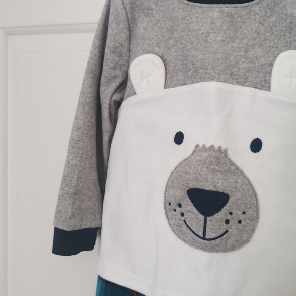 2/$15 Carter's boys 2 piece pajama set size 4 - Picture 3 of 5